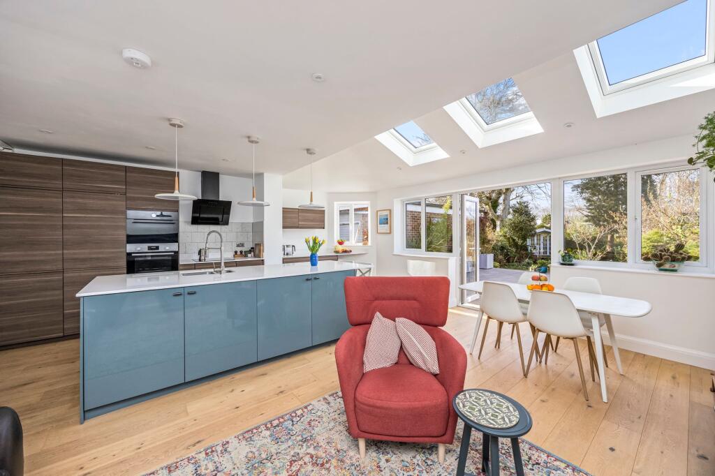 Grand Avenue, Hassocks, BN6 photo 3