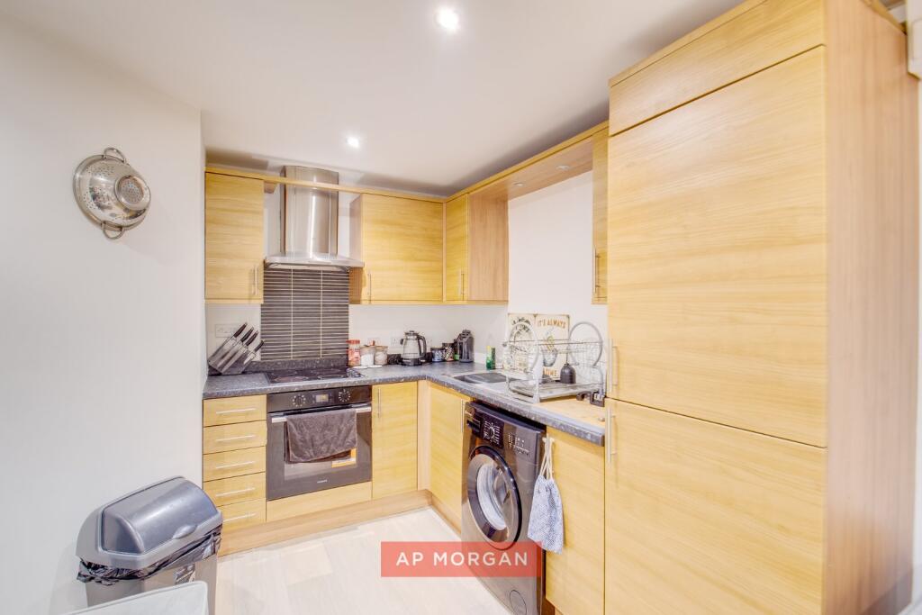 Hewell Road, Redditch, Worcestershire, B97 photo 3