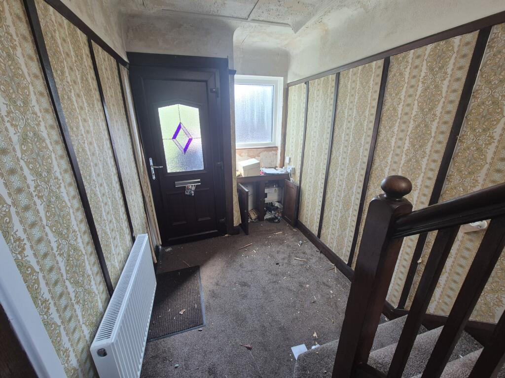 8 Trinity Grove, Liverpool, Merseyside L23 6XE photo 4