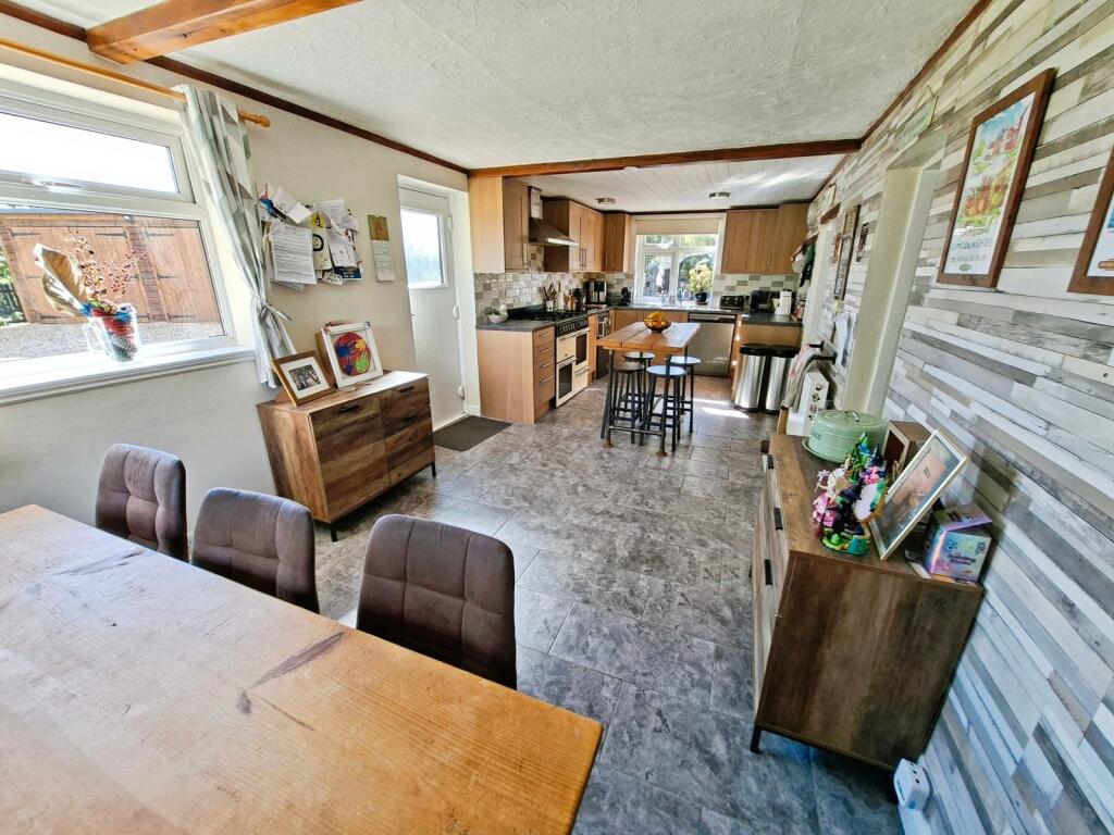 House in South Holland, Holbeach - More