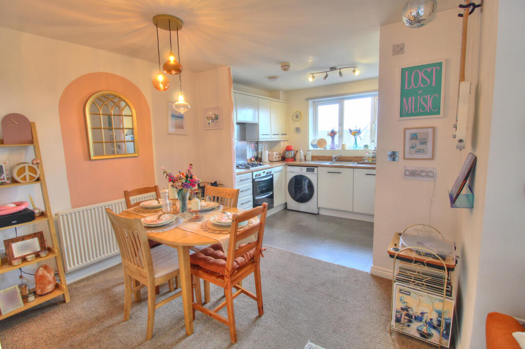 Apartment in Dudley - More