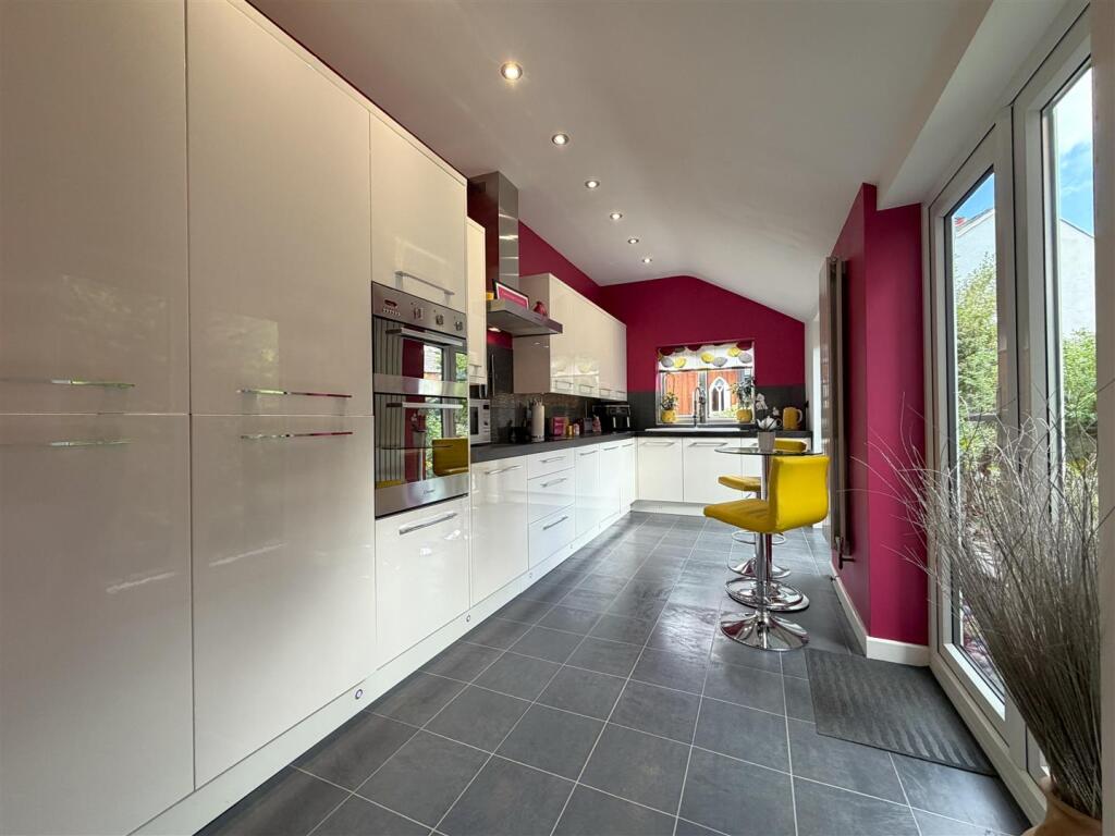 House in Newark and Sherwood, Newark - View 2