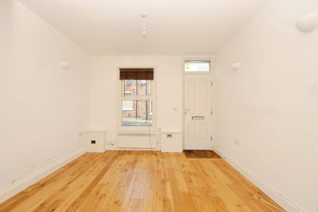 House in York, Bell Farm - View 4