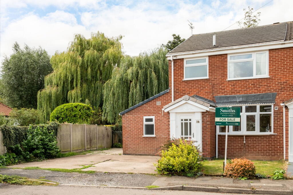 3-bed terraced on De Ferrers Close, East Leake, £280,000