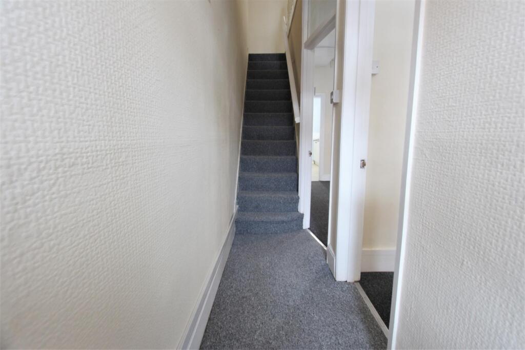 House in London, Ponders End - More