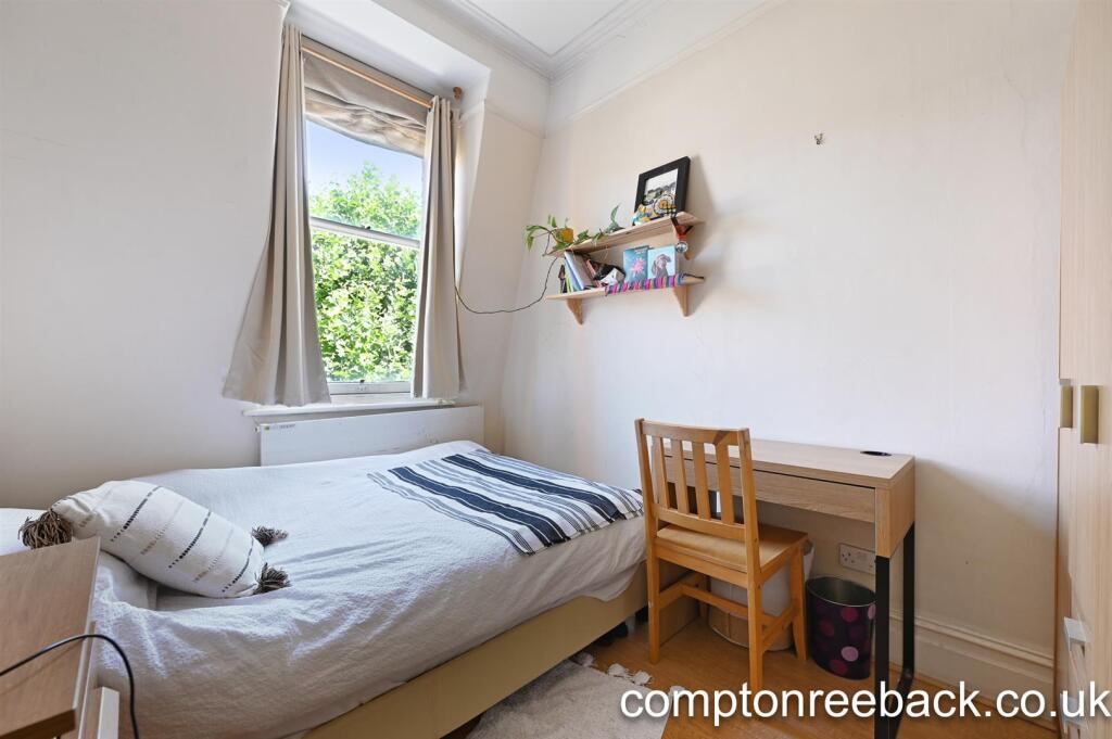Apartment in London - View 4