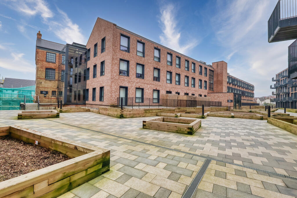Main image of property: Leigh Street, High Wycombe, Buckinghamshire, HP11