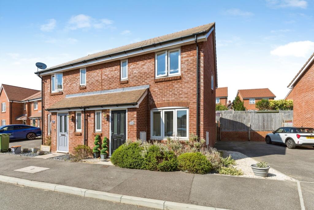 Main image of property: Muggeridge Road, Billingshurst, West Sussex, RH14