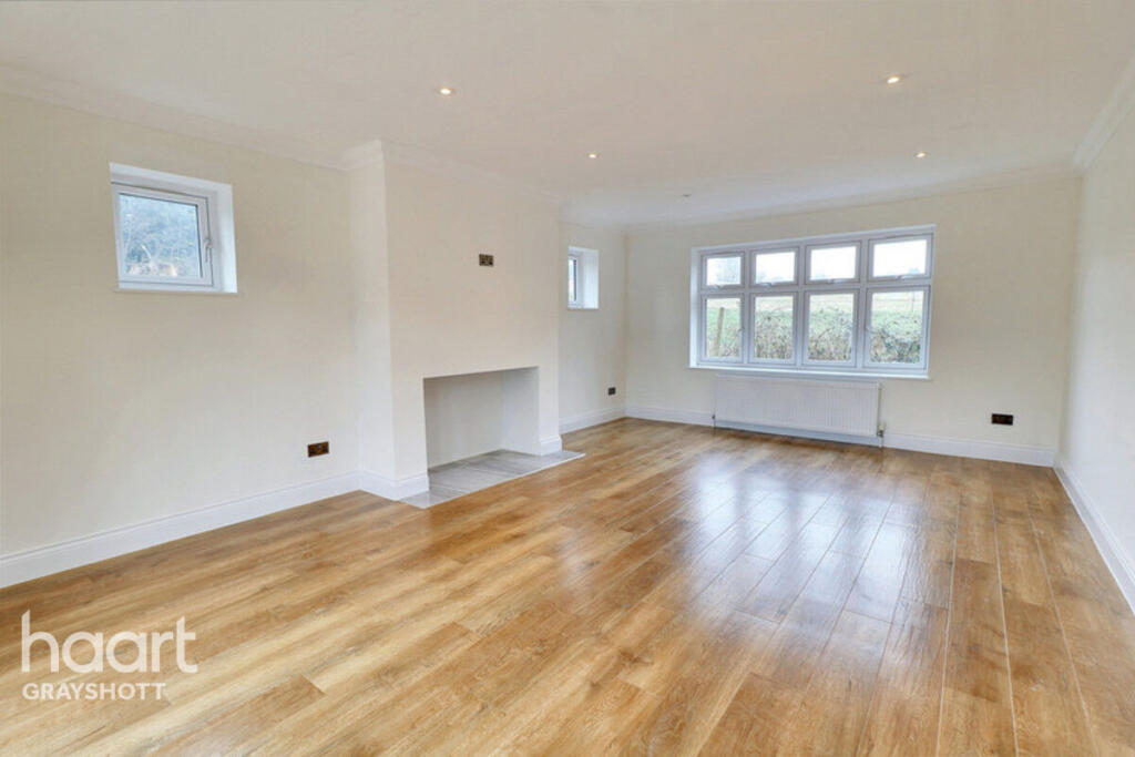 House in Guildford - View 5