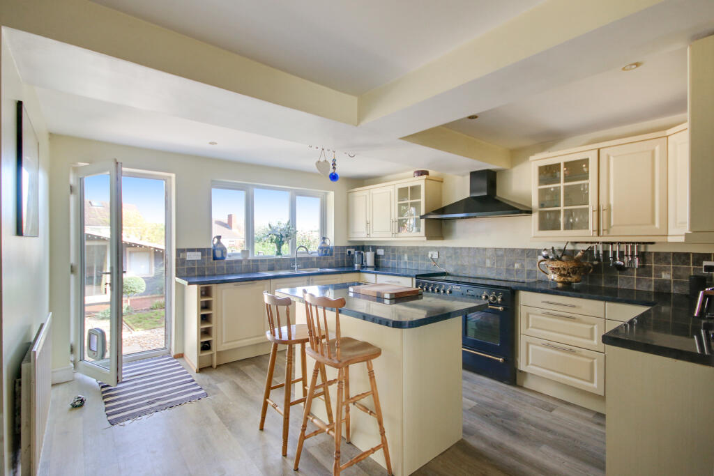 House in Redhill - View 4
