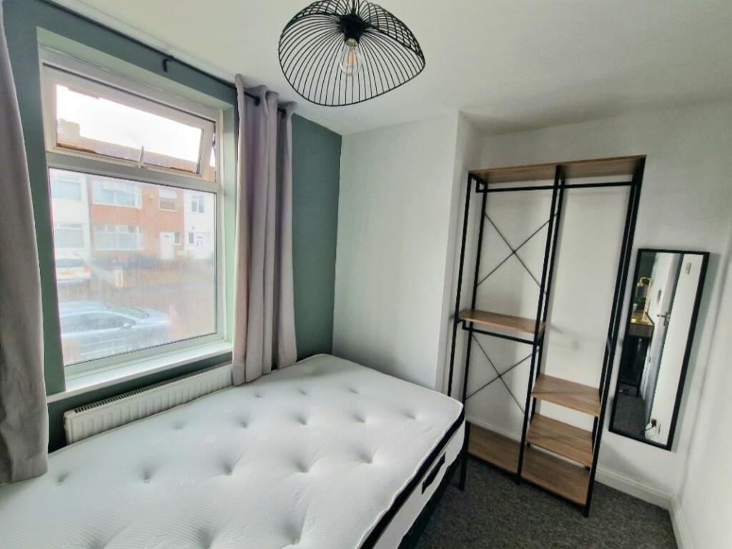 Main image of property: Mackie Road, Bristol