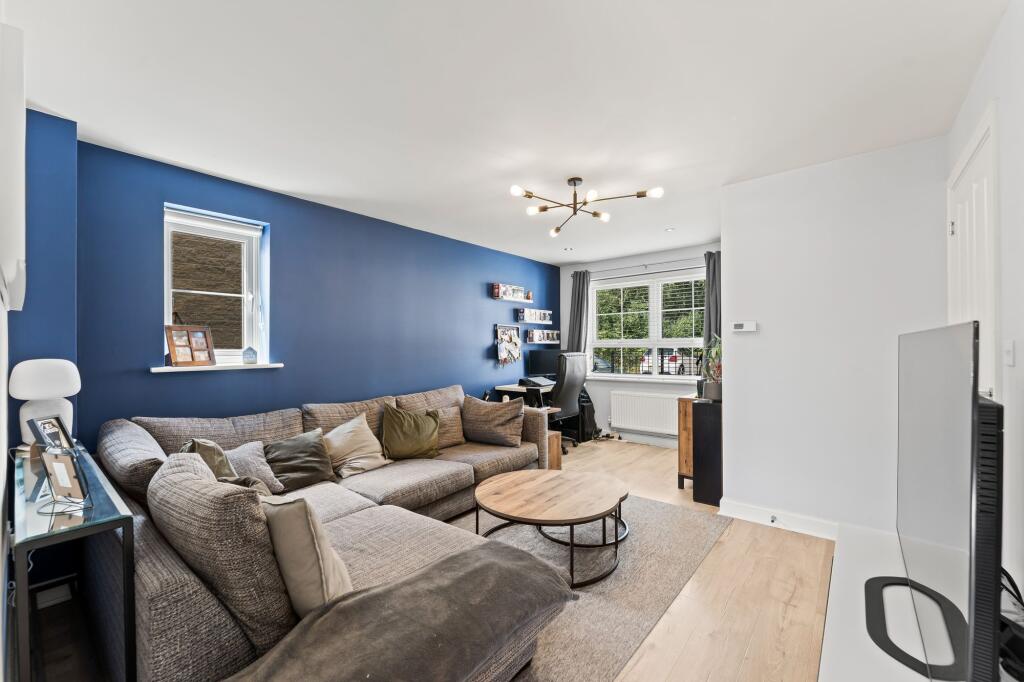 Dahlia Crescent, Northwich, CW8 photo 4