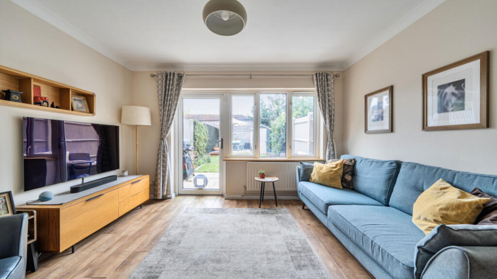 Meldone Close, Surbiton, KT5 9HQ photo 4