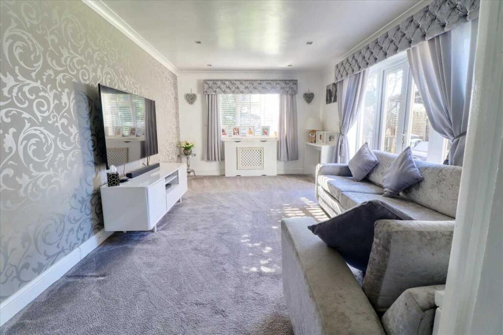 Salisbury Road, Holland on Sea photo 2