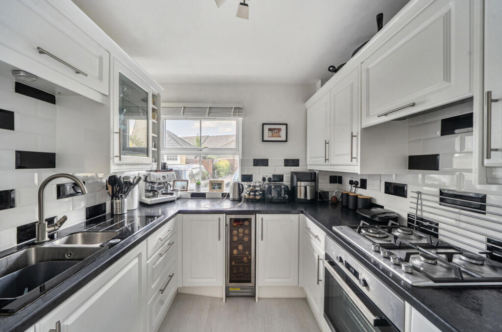 Apartment in Southampton - More
