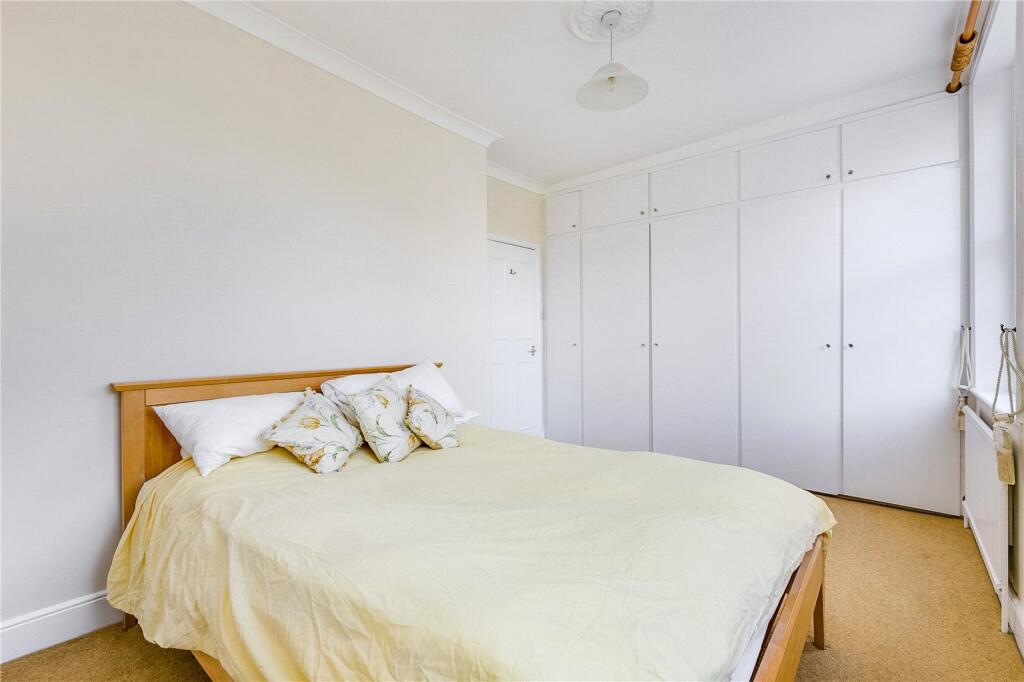 House in London - View 4