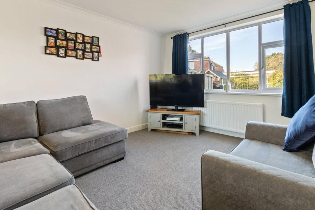 House in Doncaster, Waltham - More