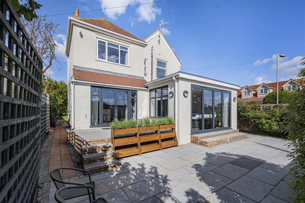 House in Lewes, Seaford - View 2