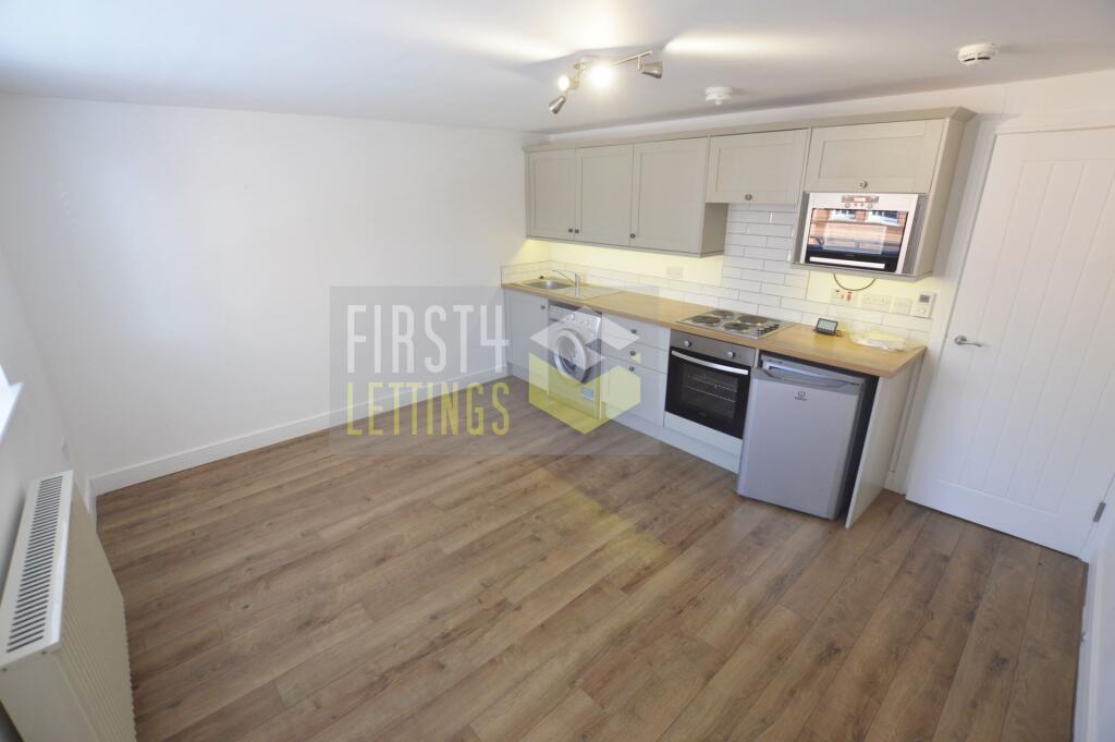 Main image of property: Avenue Road Extension, Clarendon Park, LE2