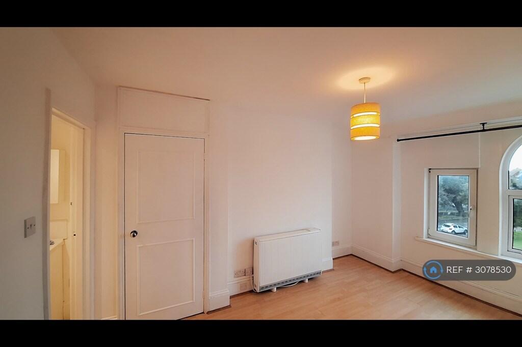 Apartment in Arun, Littlehampton - View 2