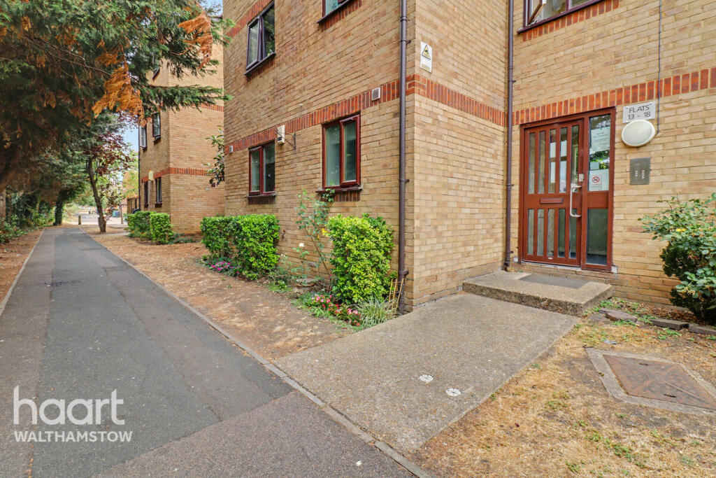 Apartment in London - View 3