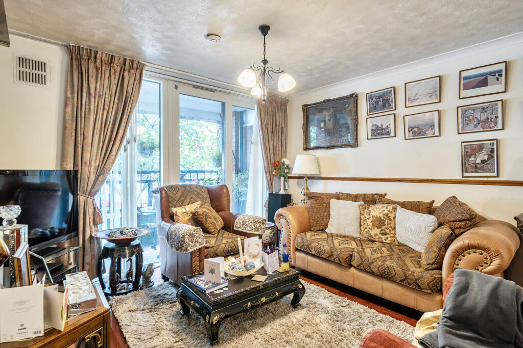 Apartment in London - View 5