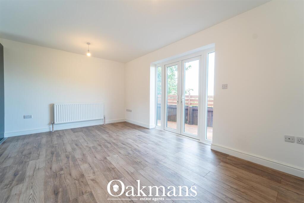 House in Sandwell, West Midlands - More
