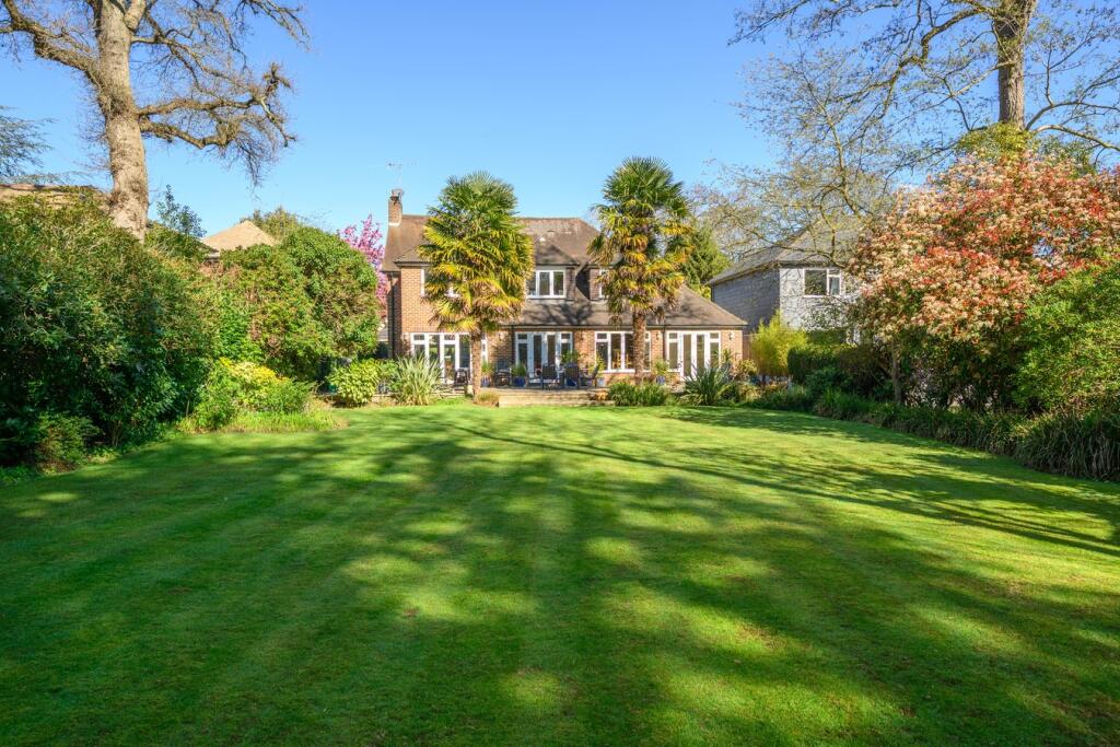 Main image of property: Kenwood Drive, Walton-on-Thames, KT12