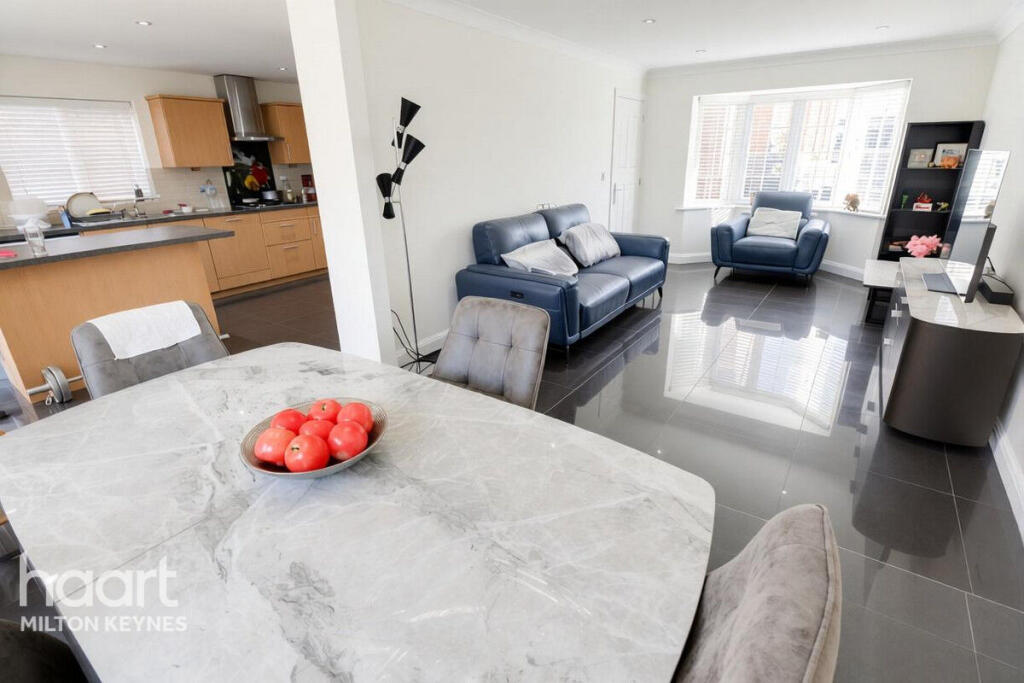 House in Milton Keynes, Shenley Church End - View 3
