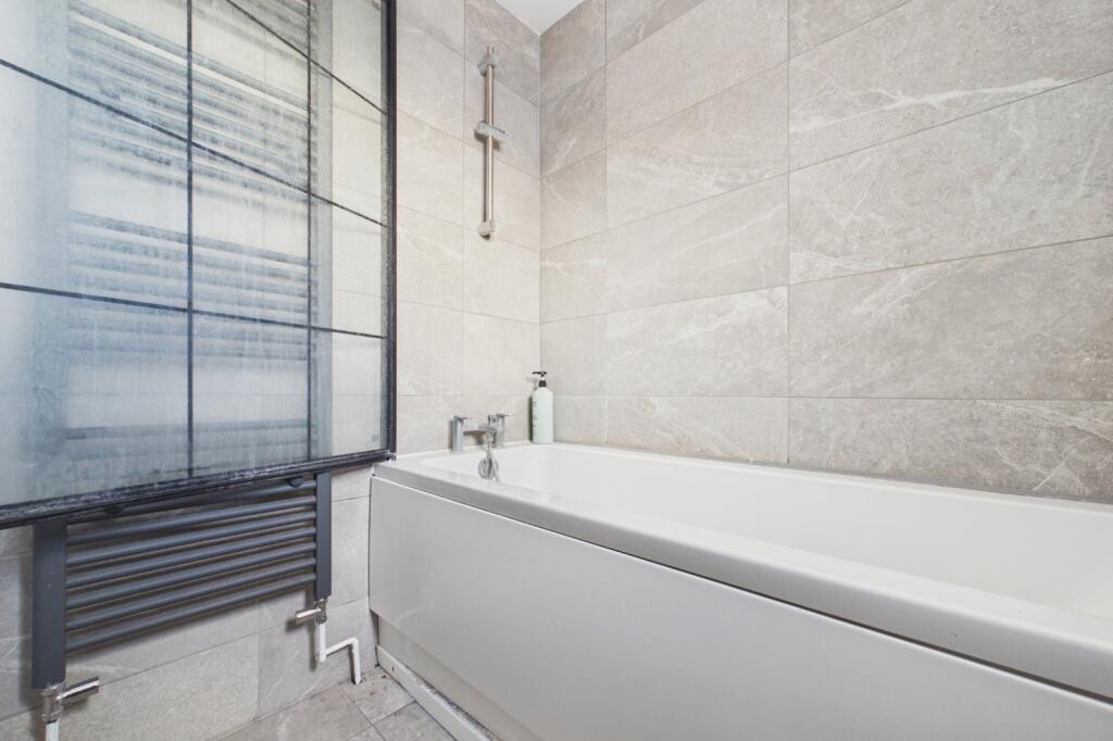 House in Reading - View 5
