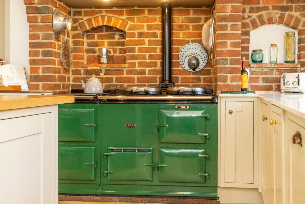 House in Winchester, Bighton - More
