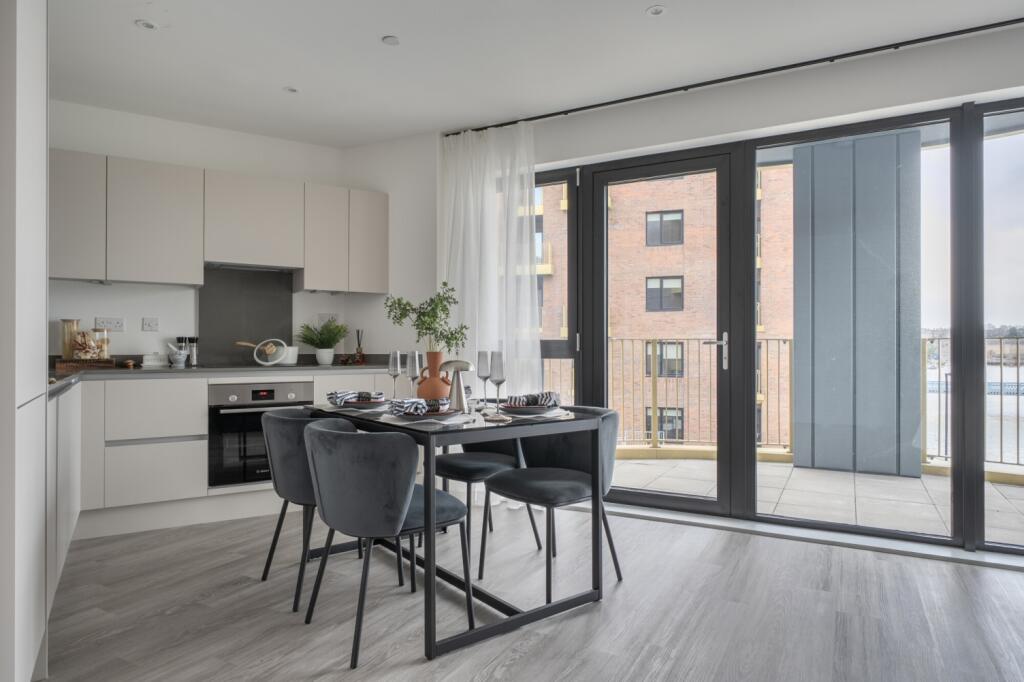 Main image of property: Medway Street Chatham ME4