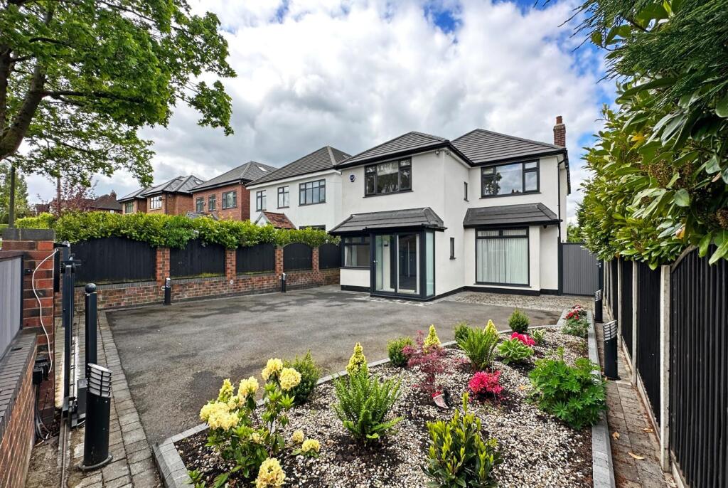 5-bed detached on Carlton Road, Hale, £1,400,000