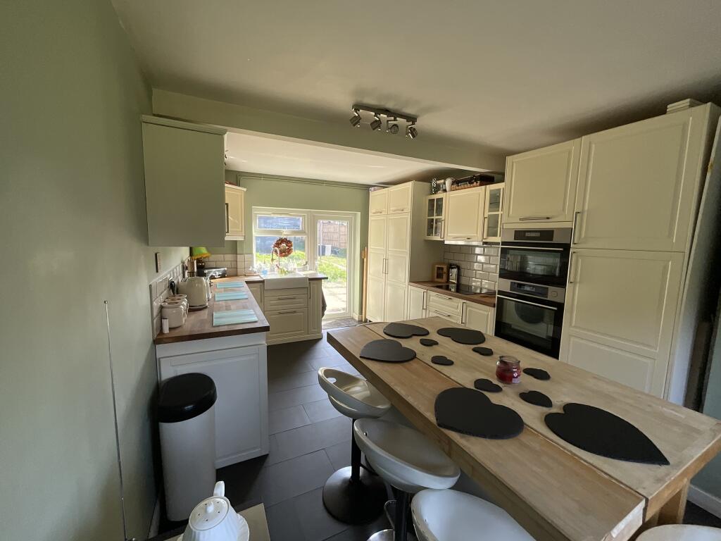Laburnum Crescent, Allestree, Derby, DE22 photo 2
