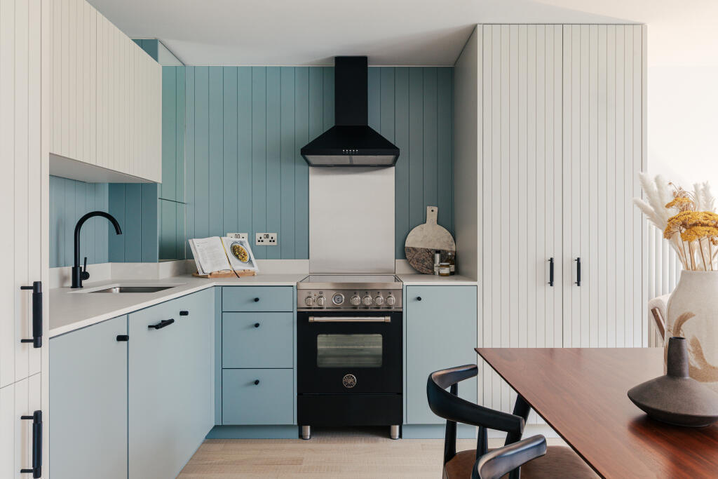 Main image of property: The Brentford Project
116 High Street
Brentford 
TW8 8EW
