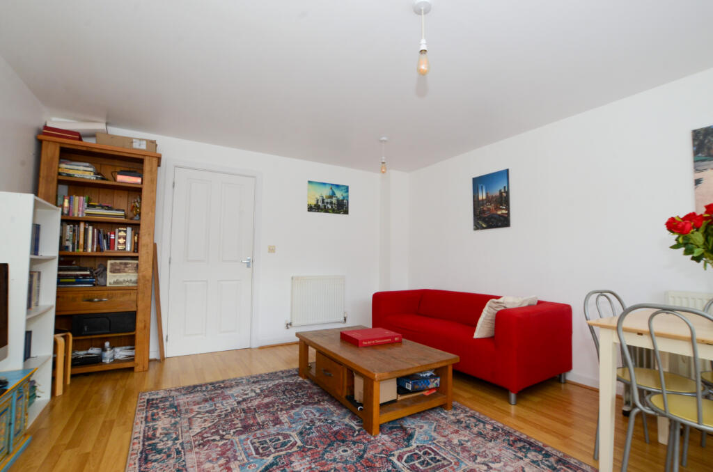 Harvest End, Watford, WD25 photo 4