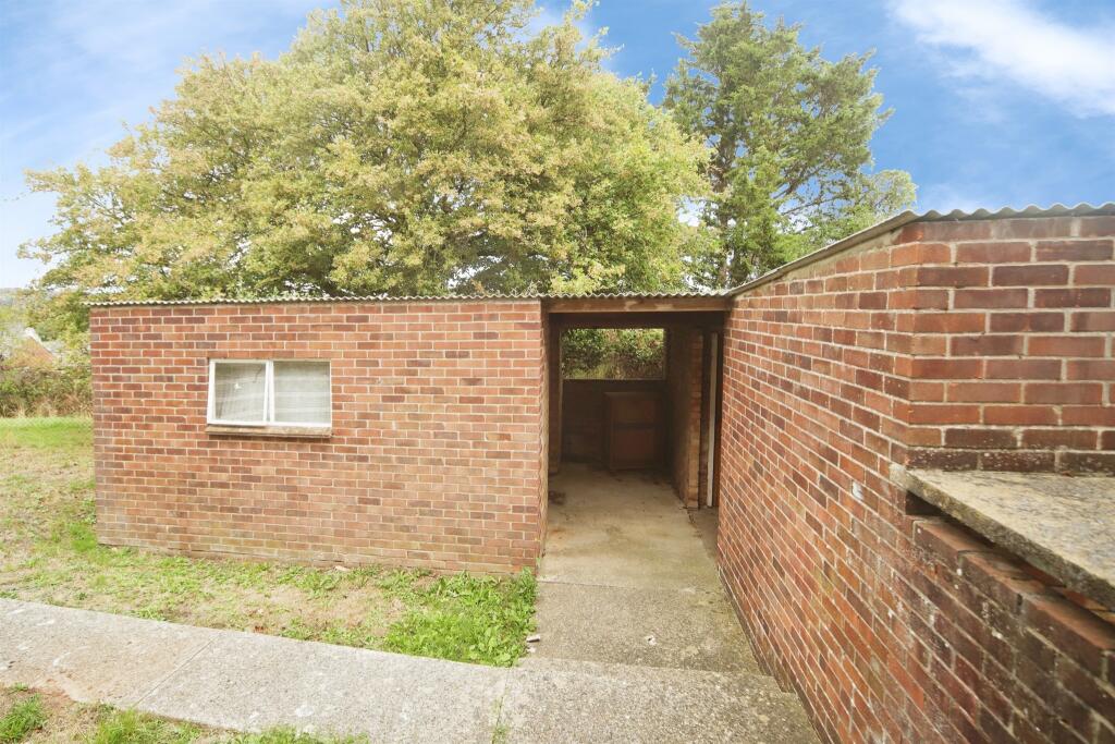 Apartment in Taunton - View 4