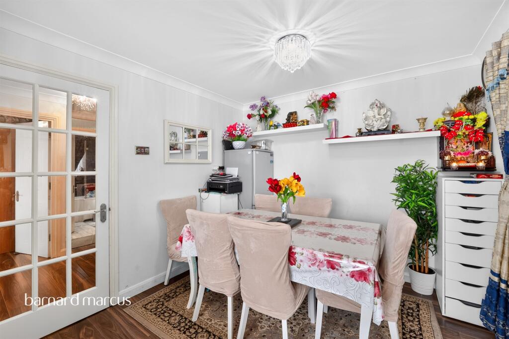 Apartment in London - View 5