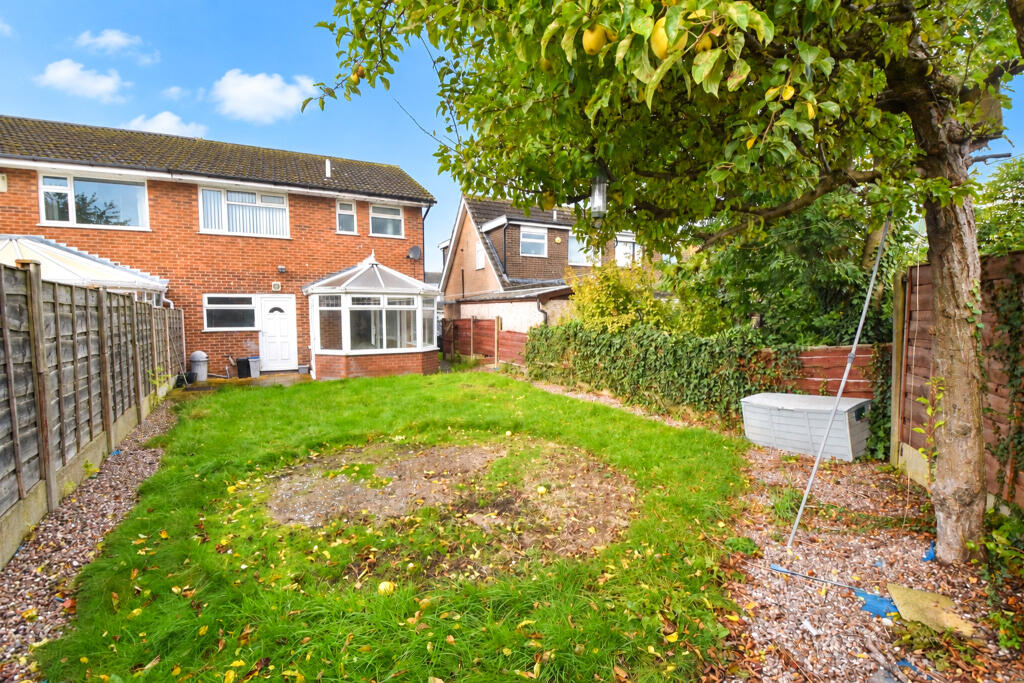 Dunster Drive, Flixton, Manchester, M41 6WR photo 4