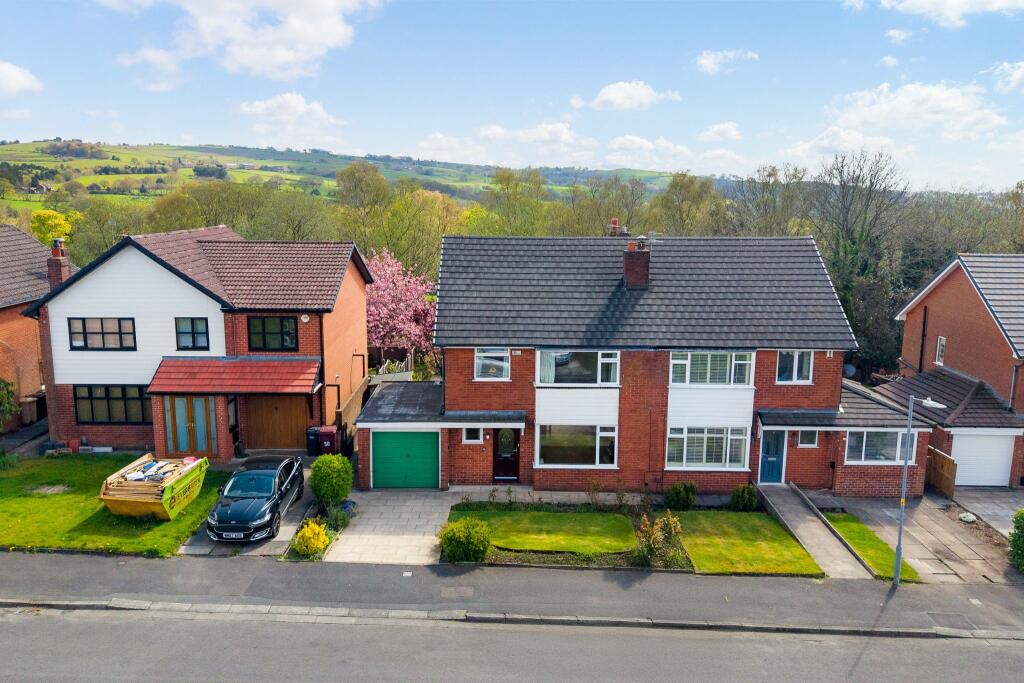 Main image of property: 56 Hillside Avenue, Bromley Cross, Bolton, BL7 9NJ