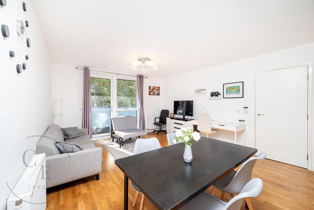 Apartment in London - View 5