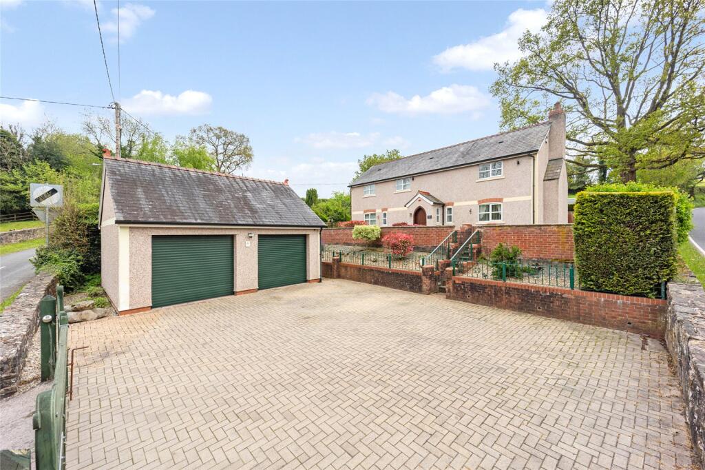 Main image of property: Cefn-y-Bedd, Wrexham