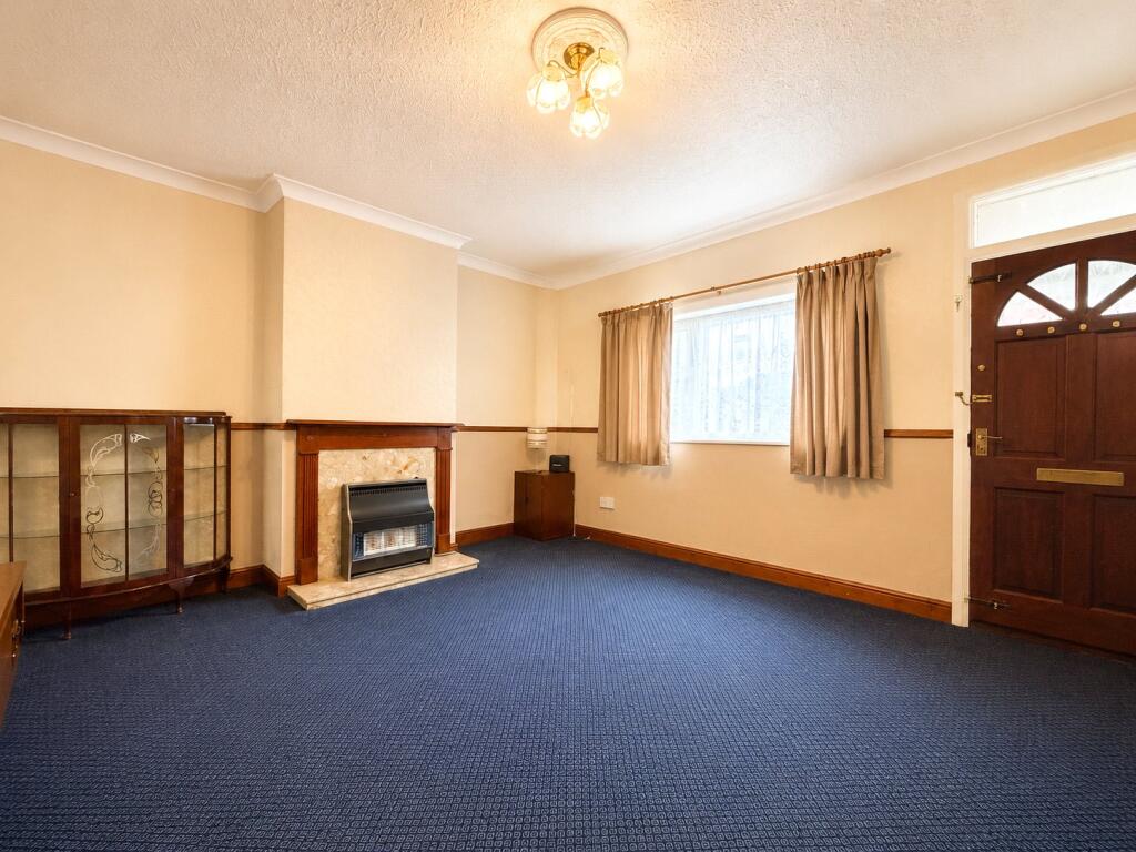 Hollin Hurst, Allerton Bywater, WF10 photo 4
