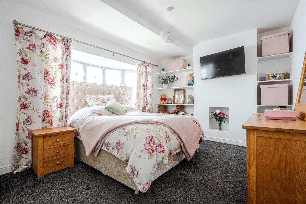 Beecroft Way, Dunstable, Beds, LU6 photo 4