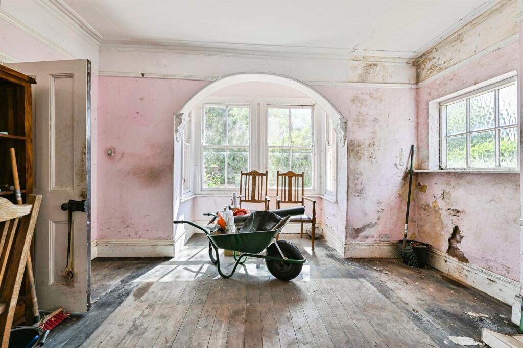 House in Nottingham - View 4