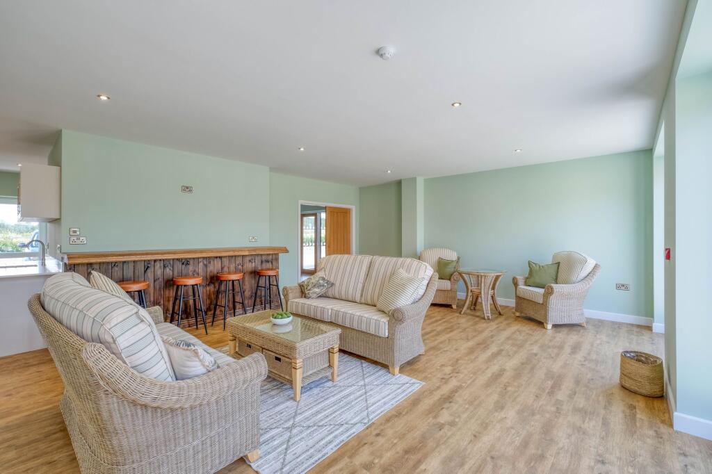 Additional image 24 of Droitwich Road, Bradley Green, B96