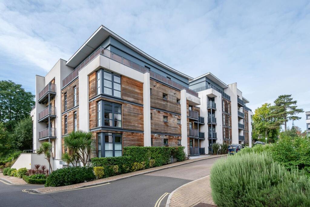 Main image of property: Scott Avenue, West Hill, London, SW15