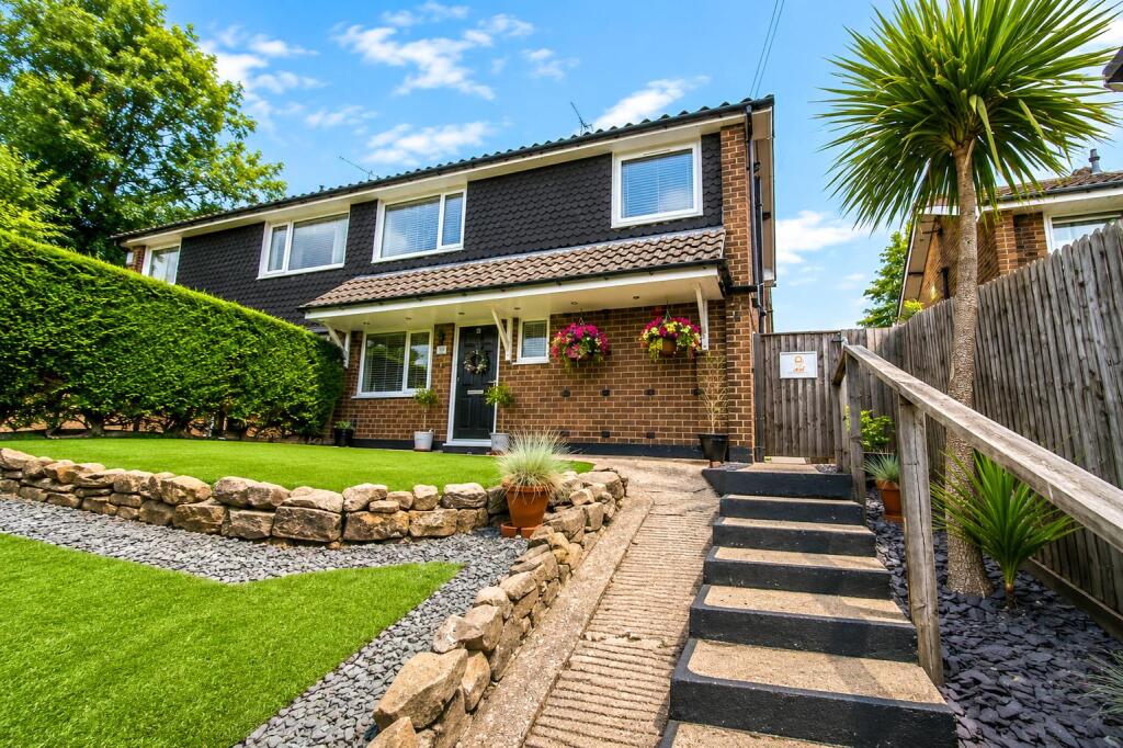 Main image of property: Lincoln Close, Tibshelf, Alfreton