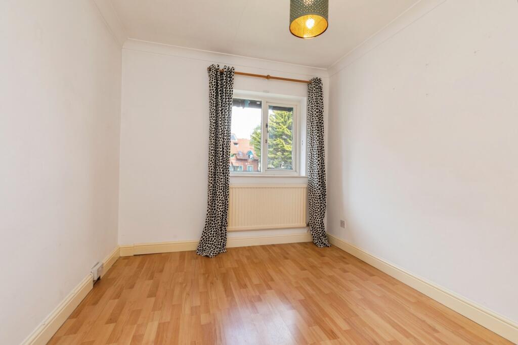 Badgers Walk, Brislington, Bristol, BS4 - More