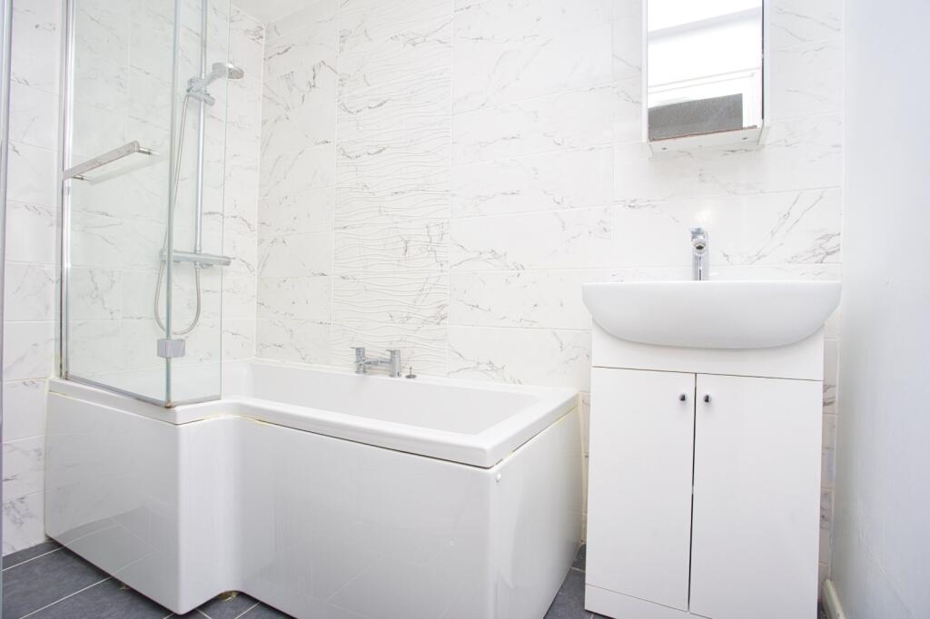 Apartment in Folkestone, Foord - View 5